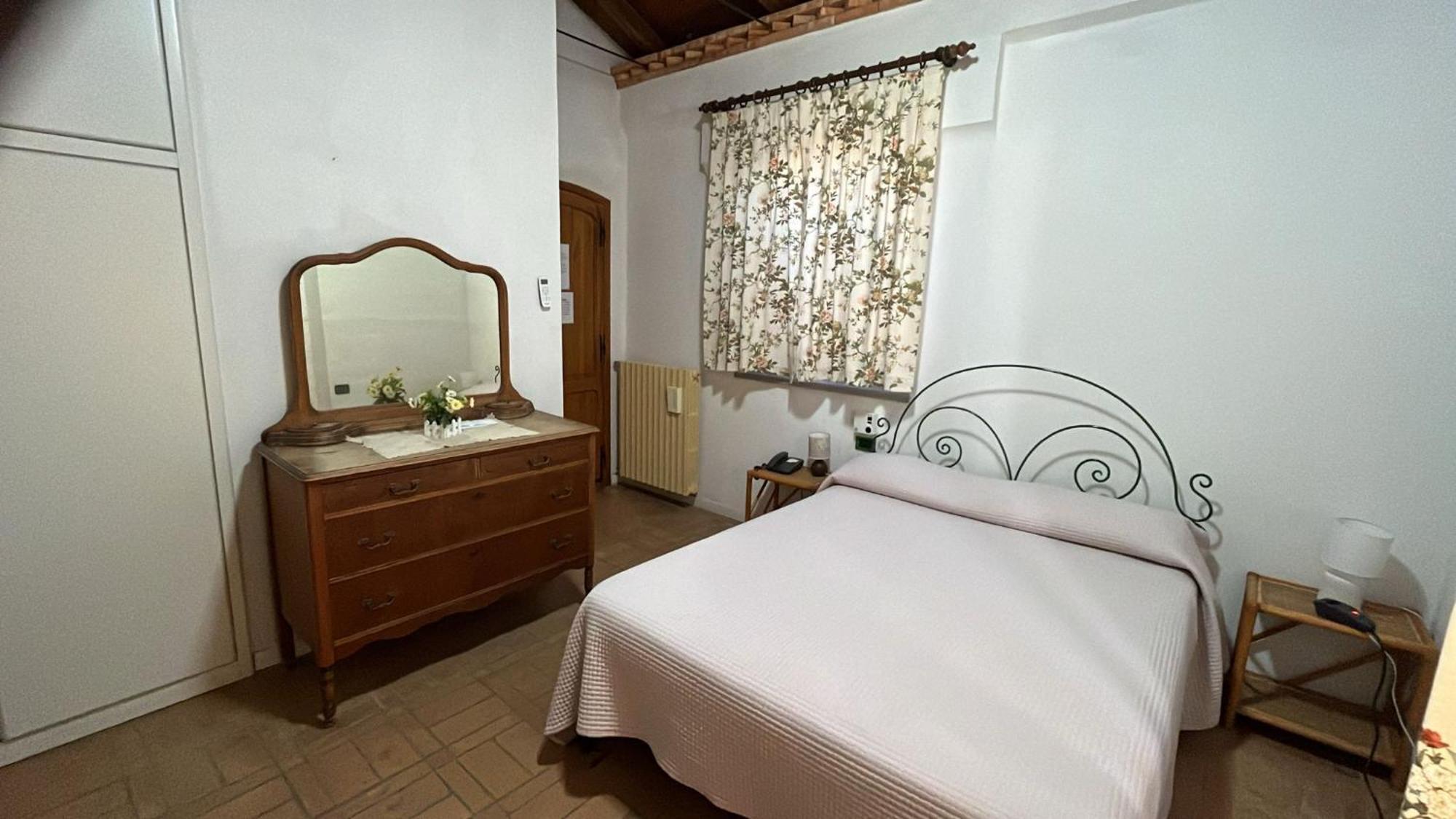 مبيت وإفطار كاتانزارو Borgo Piazza المظهر الخارجي الصورة